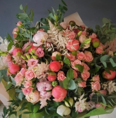 Send Peonies to London with Blooms and Candy florist, same day delivery in London available